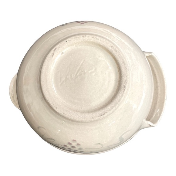 Handmade Bowl w/ Grape vines/ leaves. Singed by artist. Handle/ lip for pouring - Picture 6 of 9